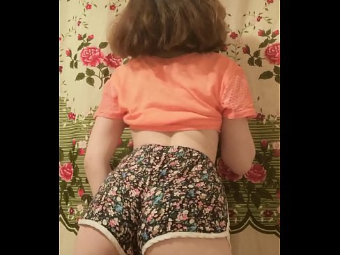 ❤️ Sexy young babe stripping off her shorts on camera. Quality sex at en-gb.123sex.ru ❤